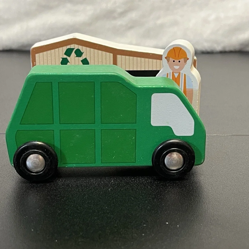 Melissa and Doug Wooden Town Play Set Gas Station Recycling Center Trucks People